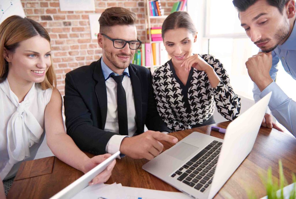 apollo.io - Business photo created by gpointstudio - www.freepik.com